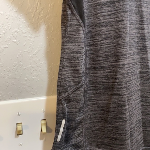 Cascade sport and Danskin tshirt bundle! - Picture 8 of 12